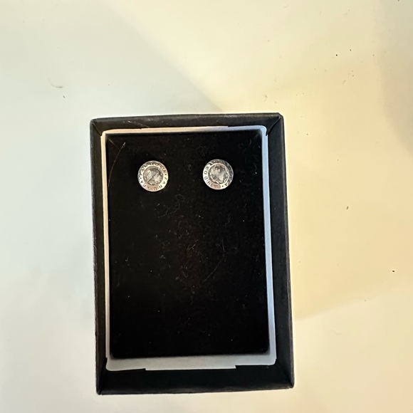 Pandora Sparkling Logo Earrings - Picture 3 of 3